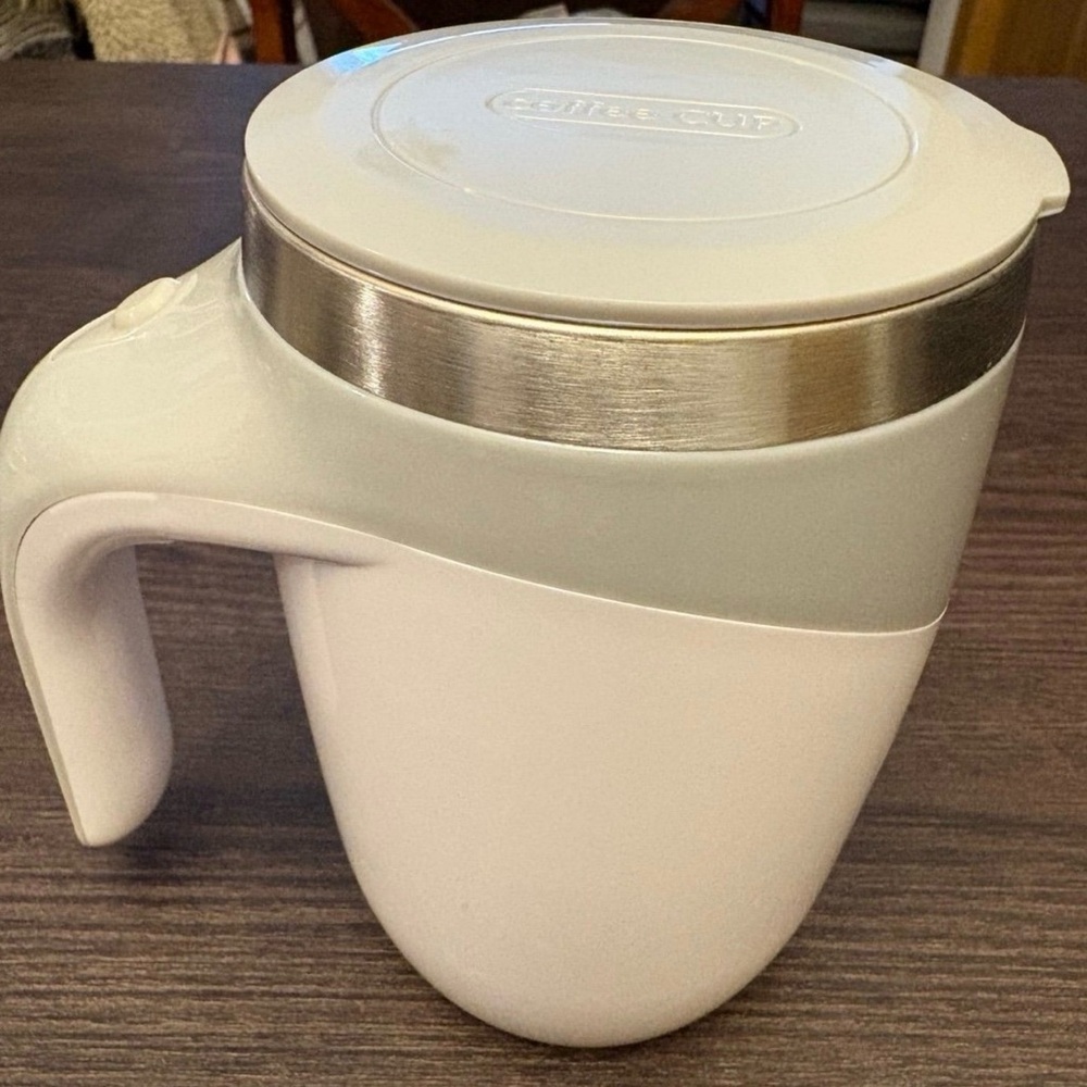 8.45oz Coffee Cup with Lid, Automatic Stirring